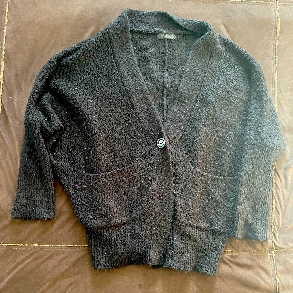 Black medium sweater